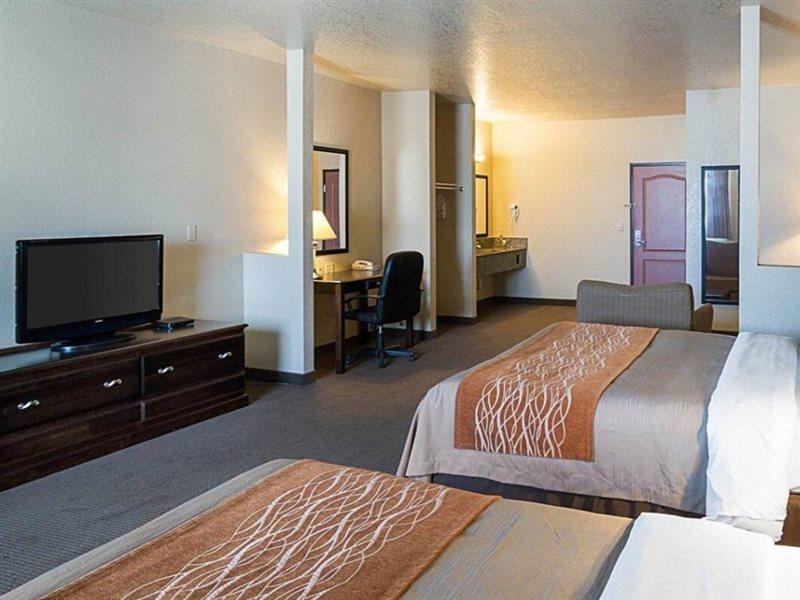 Comfort Inn I-20 Midland Stanton Zewnętrze zdjęcie