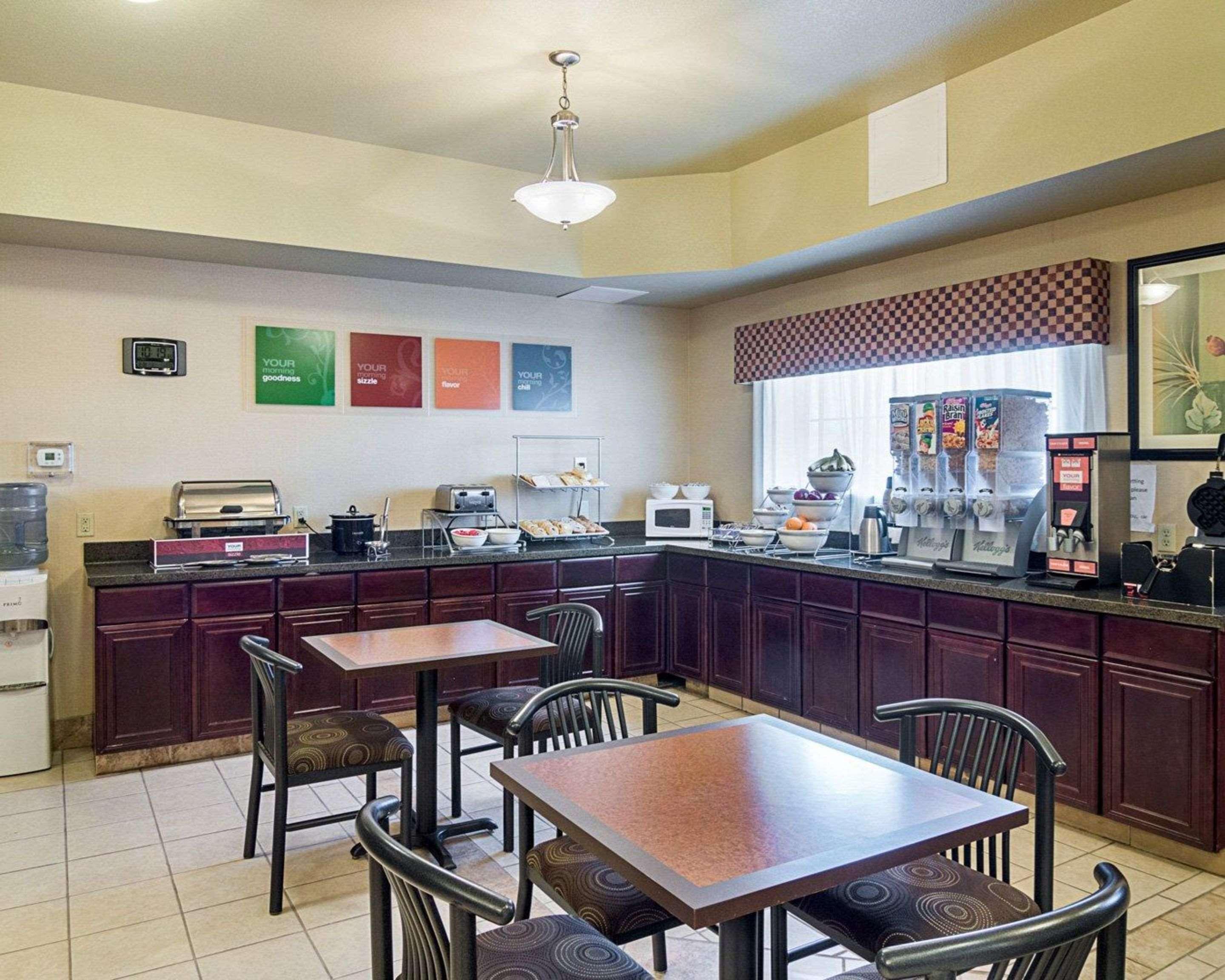 Comfort Inn I-20 Midland Stanton Zewnętrze zdjęcie