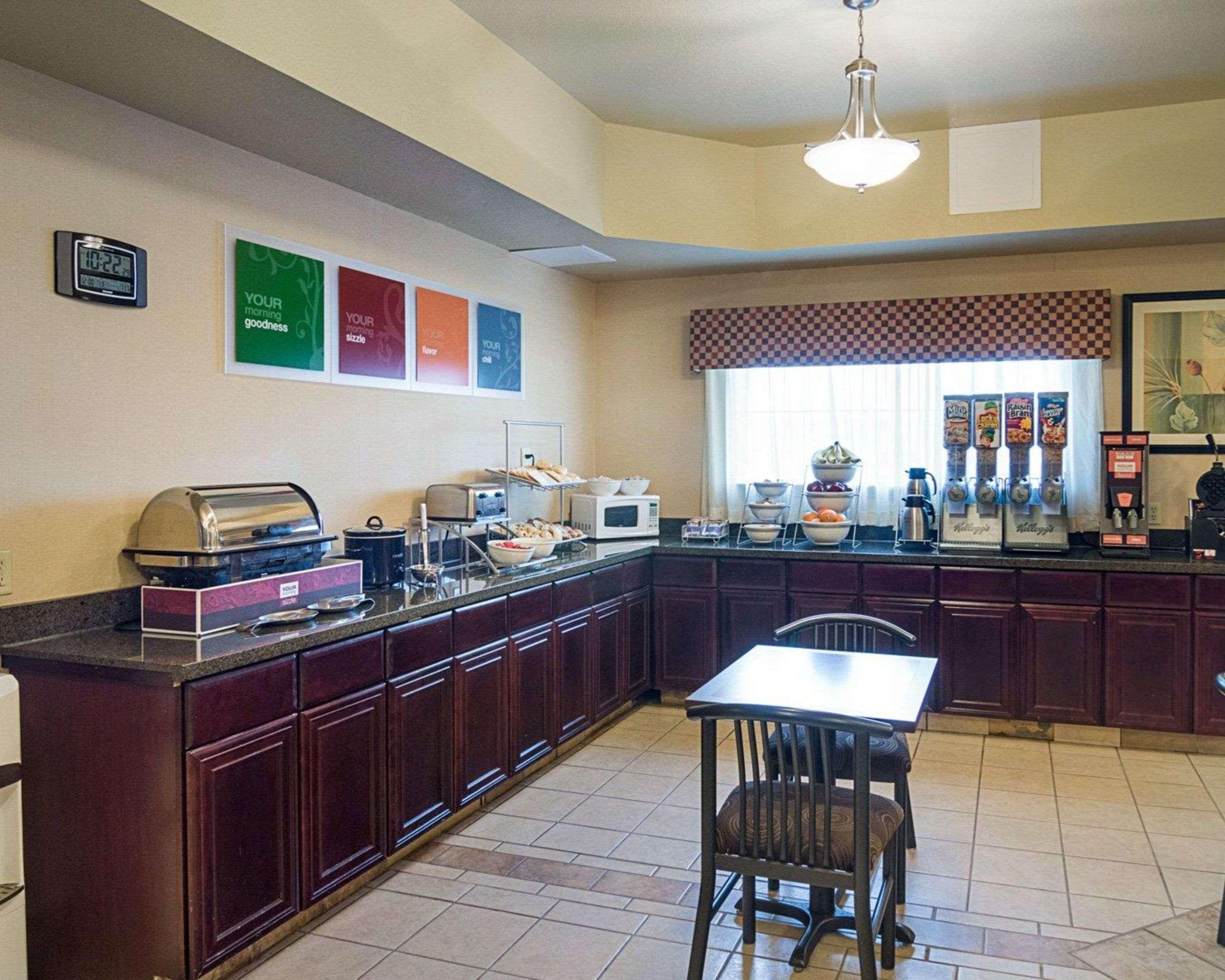 Comfort Inn I-20 Midland Stanton Zewnętrze zdjęcie